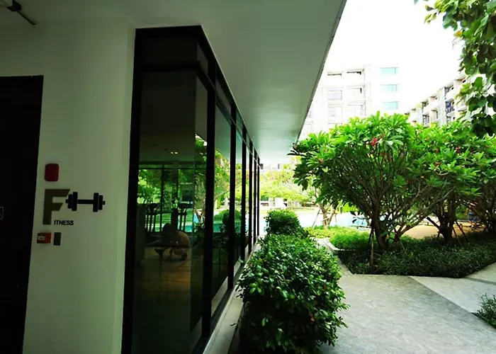 Blossom Sathorn Hospitality （曼谷高端酒店公寓） Bangkok